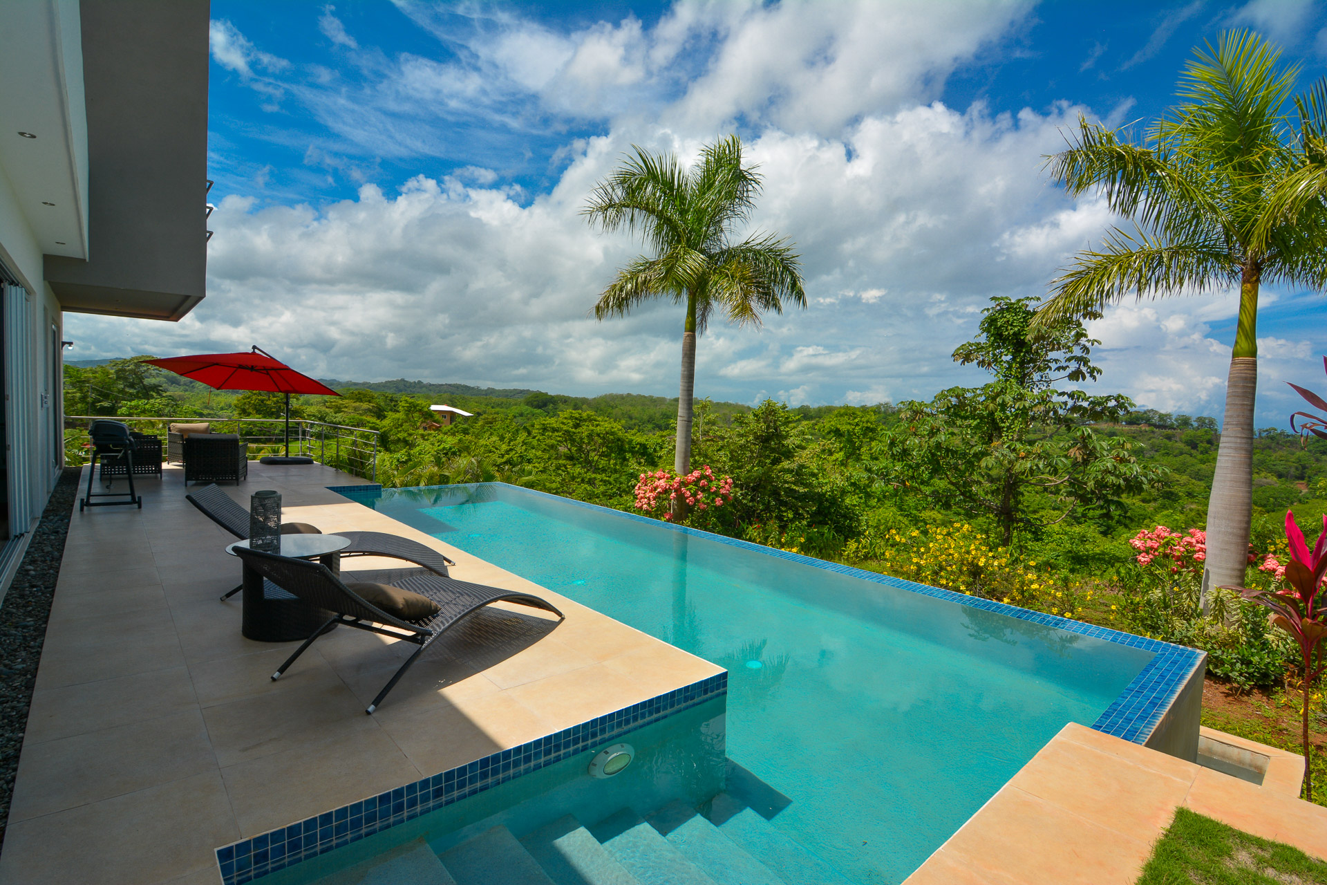 Casa Bella Beach House Marbella Real Estate